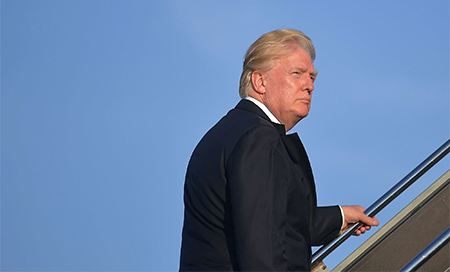 Donald Trump Acusan a Trump de recibir pagos de países extranjeros
